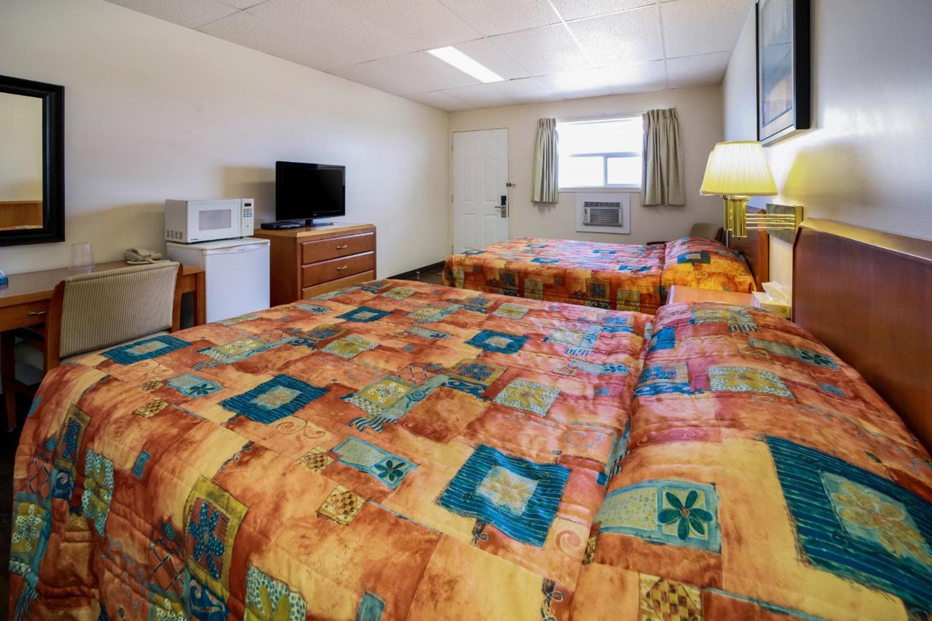 Canadas Best Value Inn Fort St John Fort St. John Exterior photo